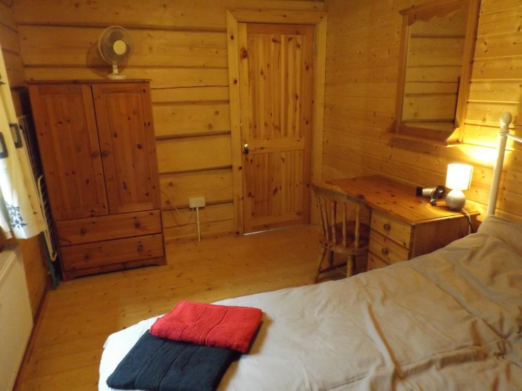 Avonvale Holiday Lodges Evesham Room photo